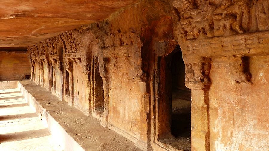 Vielfalt an Steinreliefs in Udayairi - Chhattisgarh: Sehensw&uuml;rdigkeiten