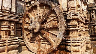 Wagenrad des Sonnentempels in Konark - Chhattisgarh: Sehensw&uuml;rdigkeiten