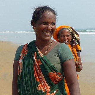 Fischerfrauen am Chandrabagha Beach - Chhattisgarh: Land-und-Leute