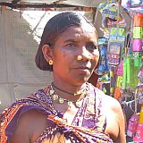 Inderin in Konark beim Sonnentempel - Chhattisgarh: Land-und-Leute