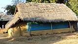 Haus im Stammesdorf Bahirpada in Odisha - Chhattisgarh: Land-und-Leute