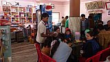 Vielbesuchte indische Dhaba - West-Bengalen: Essen & Schlafen