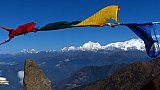 Gebetsfahnen vor dem Kangchenjunga - West-Bengalen: Landschaft
