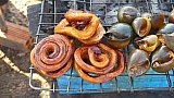 Gegrillte Schlangen und Muscheln - Kambodscha - Essen und Schlafen