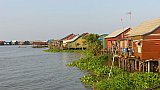 Stelzenh&auml;user in Kampong Khleang - Kambodscha - Land und Leute