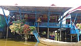 Stelzendorf am Ufer des Tonle Sap - Kambodscha - Land und Leute