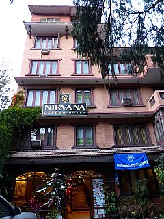 2014 - Nirwana Garden Hotel in Kathmandu - Kathmandu-Tal: Essen & Schlafen