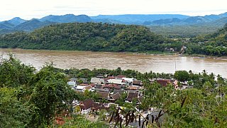 Ausblick auf Luang Prabang und den Mekong - Laos - Landschaft