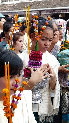 Geleit f&uuml;r den Pra Bang Buddha - Laos - Land und Leute