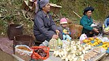 Marktstand an der Stra&szlig;e im Norden von Laos - Laos - Land und Leute
