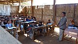 Grundschule im Khmu-Dorf am Mekong - Laos - Land und Leute