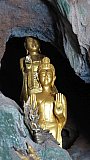 Stimmungsvolle Nische in den Pak Ou H&ouml;hlen - Laos - Sehensw&uuml;rdigkeiten