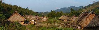 Dorf des Bergvolkes der Lanten in Nordlaos - Laos - Land und Leute
