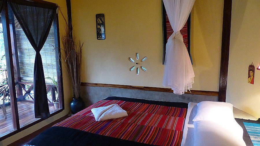 Zimmer im Mandalay Ou Resort - Laos - Schlafen und Essen