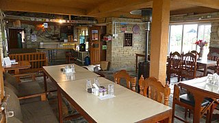 Gastraum im Annapurna Eco Village Resort - Pokhara & Annapurna - Schlafen & Essen