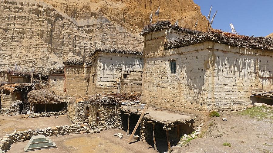 H&auml;user von Tetang - Nepal - Mustang 2024 - Land und Leute