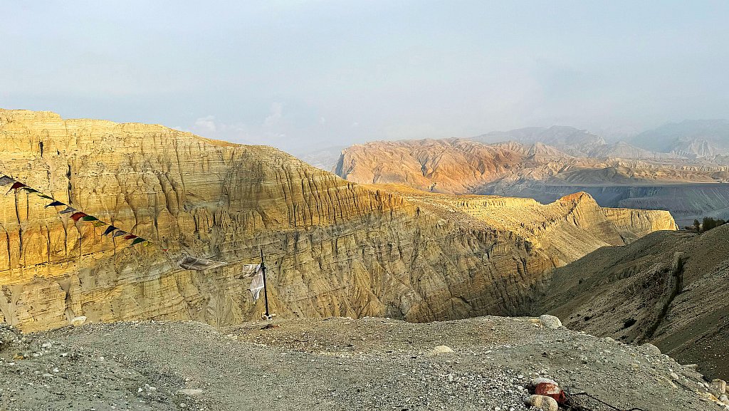 Blick vom "Hahnenkamm" in Tsarang - Mustang 2024 - Landschaft