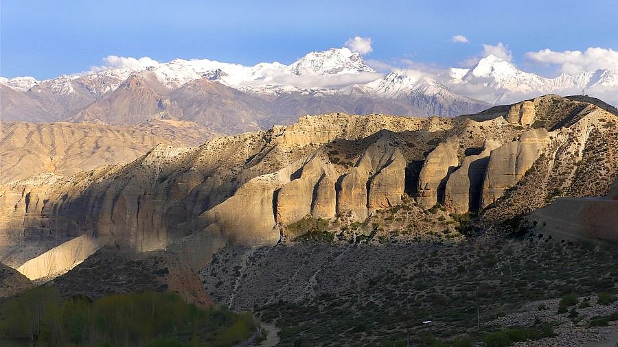 Blick vom Himali Hotel - Mustang 2024 - Landschaft