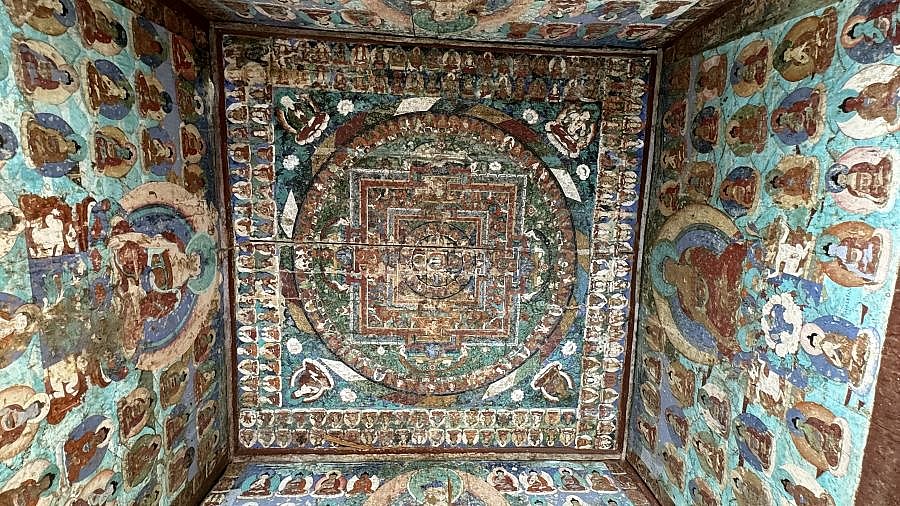 Wandmalereien und Decken-Mandala - Nepal - Mustang 2024 - Sehensw&uuml;rdigkeiten