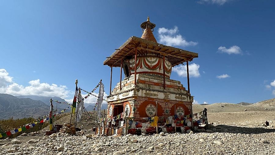 Tor-Ch&ouml;rten von Tsarang - Nepal - Mustang 2024 - Sehensw&uuml;rdigkeiten