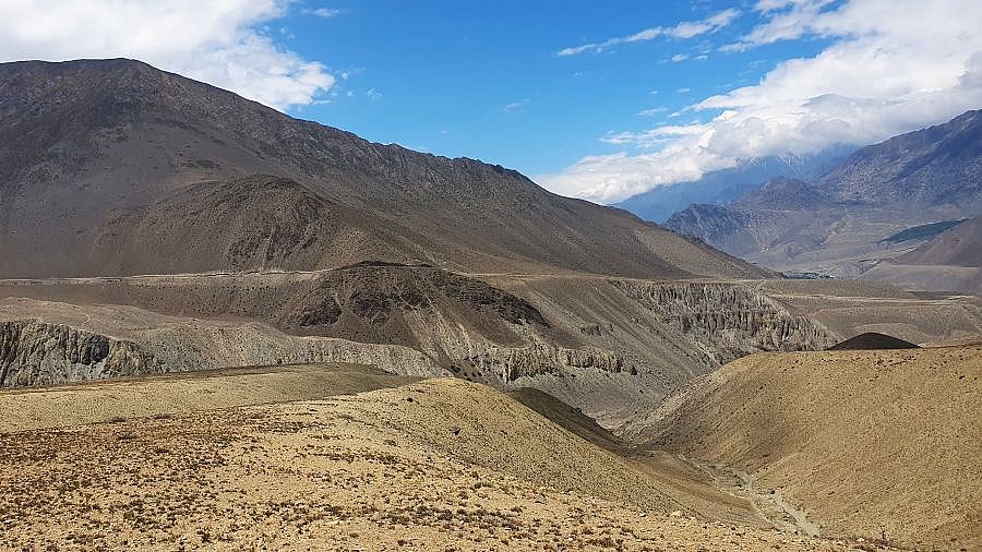 Blick zur&uuml;ck Richtung Mustang - Mustang 2024 - Landschaft