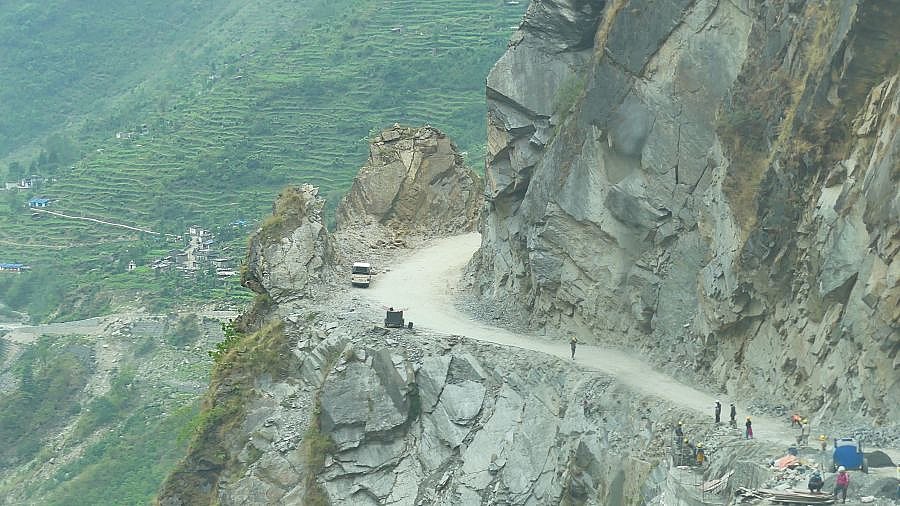 Abenteuerliche Piste - Mustang 2024 - Landschaft