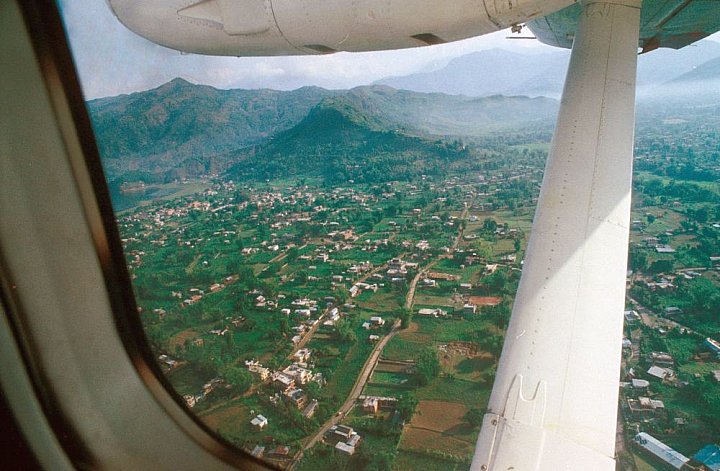 Flug &uuml;ber das Tal von Pokhara - Nepal - Mustang - verbotenes K&ouml;nigreich 1993 & 97