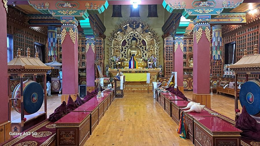 Andachtsraum im neuen Kagbeni-Kloster - Nepal - Mustang 2024 - Land und Leute