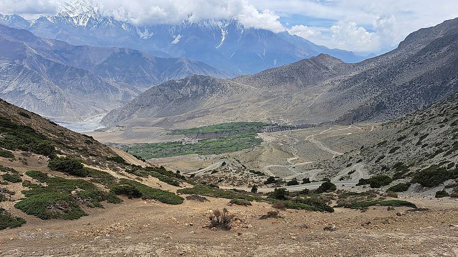 Blick &uuml;ber das Phalyiak-Tal - Mustang 2024 - Landschaft
