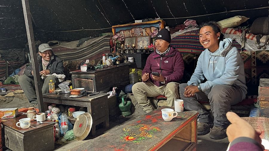 Einladung zum Tee - Nepal - Mustang 2024 - Land und Leute