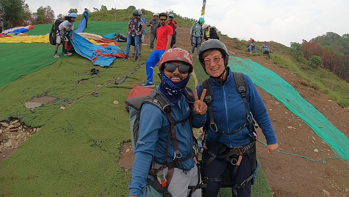 Gleitschirmflug-Vorbereitungen - Nepal-Blog