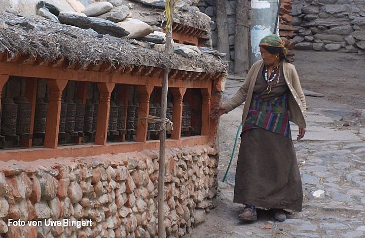 Tibeterin in Kagbeni, Lower Mustang, Nepal - Nepal - Mustang - verbotenes K&ouml;nigreich 1993 & 97