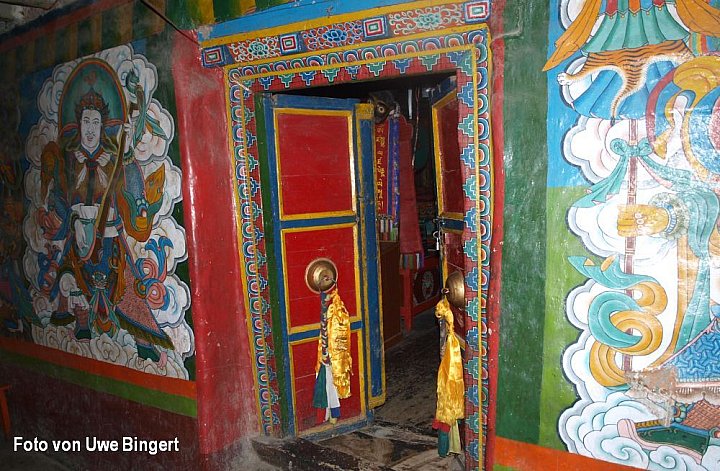 Eingang des Kag Choede Klosters in Kagbeni - Nepal - Mustang - verbotenes K&ouml;nigreich 1993 & 97