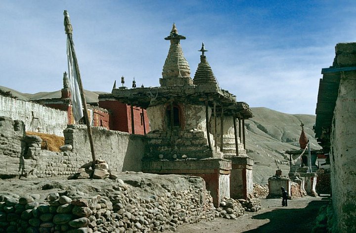 Chorten beim Stadttor von Lo Manthang - Nepal - Mustang - verbotenes K&ouml;nigreich 1993 & 97