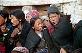 Zuschauer beim Tigi-Fest in Lo Manthang - Nepal - Mustang - verbotenes K&ouml;nigreich 1993 & 97