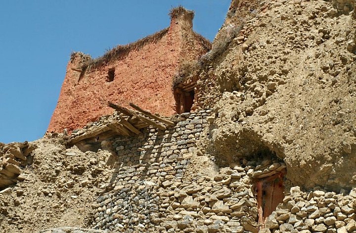 Luri Gompa bei Yara in Mustang - Nepal - Mustang - verbotenes K&ouml;nigreich 1993 & 97