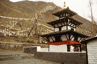 Muktinath Tempel in Mustang, Nepal - Nepal - Mustang - verbotenes K&ouml;nigreich 1993 & 97