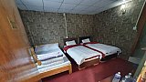 Unser Dreibettzimmer - Nepal Mustang 2024 - Essen und Schlafen