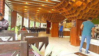 Lobby und Restaurant - Nepal Mustang 2024 - Essen und Schlafen