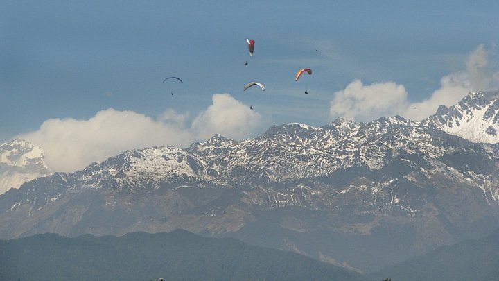 Gleitschirmflug rund um Sarangkot - Pokhara und Annapurna - Landschaft