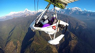 Ultraleicht-Flugzeug im Himalaya - Nepal Himalaya-Panoramen