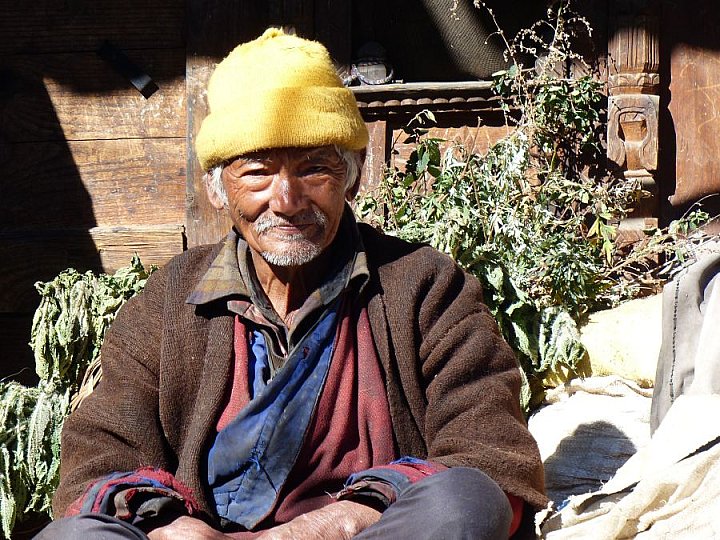 2014 - &Auml;lterer Tamang-Herr in Gatlang - Helambu-Langtang: Land und Leute