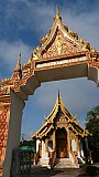 Kleiner Tempel am Stra&szlig;enrand in Chiang Rai - Nordthailand