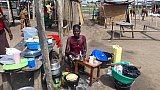 Frisch gebackenes s&uuml;&szlig;es Brot - Uganda - Land und Leute