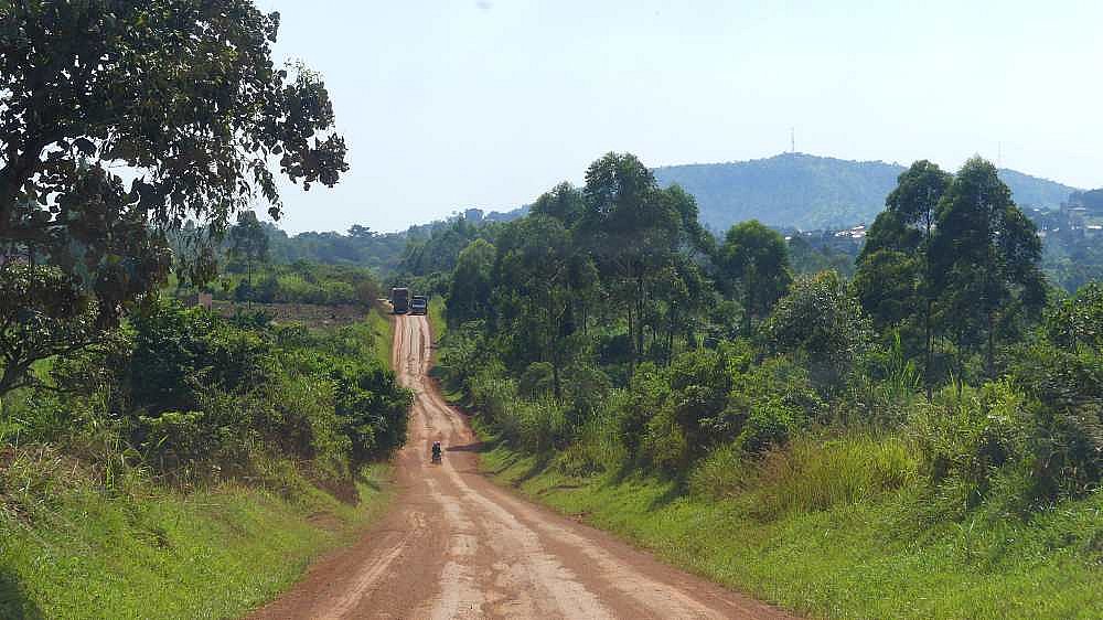 Dirt Road in Uganda - Uganda - Landschaft