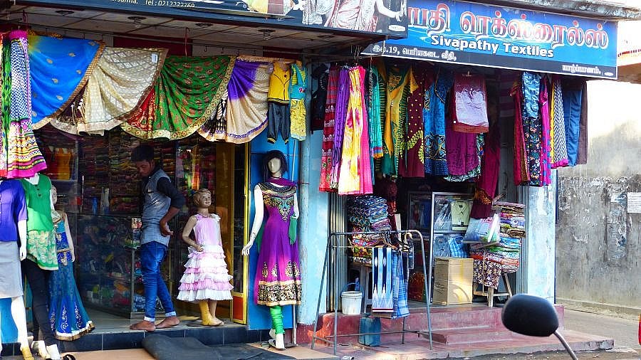 Kleidershop in Jaffna - Sri Lanka - Land und Leute