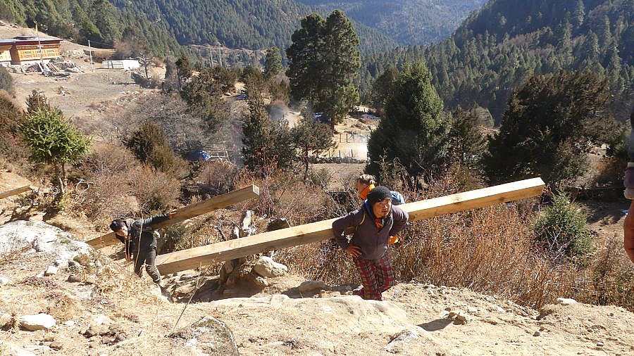 Lastenträger - Thimphu-Punakha: Laya Trekking
