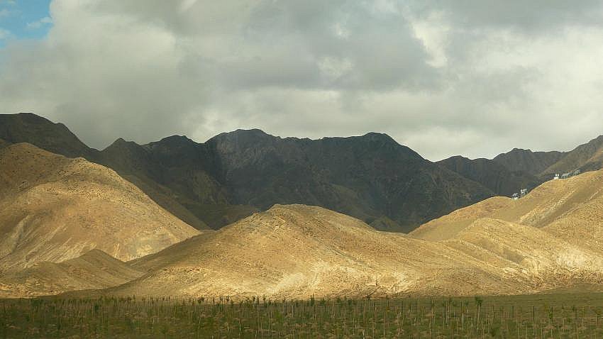 Spiel von Licht und Schatten - Zentral-Tibet: Landschaft