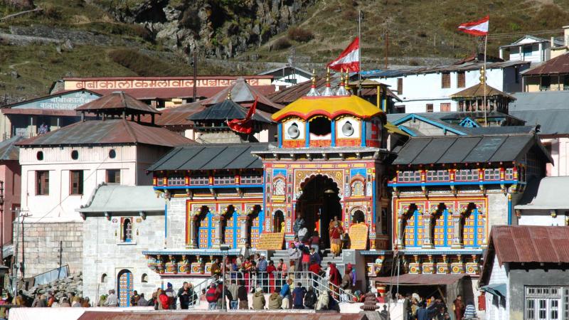 Indien05 Uttarakhand Badrinath Tempel 800x450