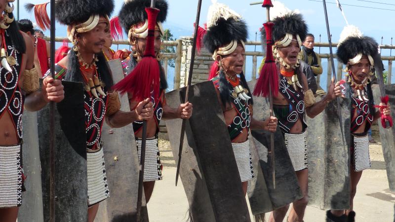 Indien12 Nagaland Hornbill Festival Naga Krieger 800x450